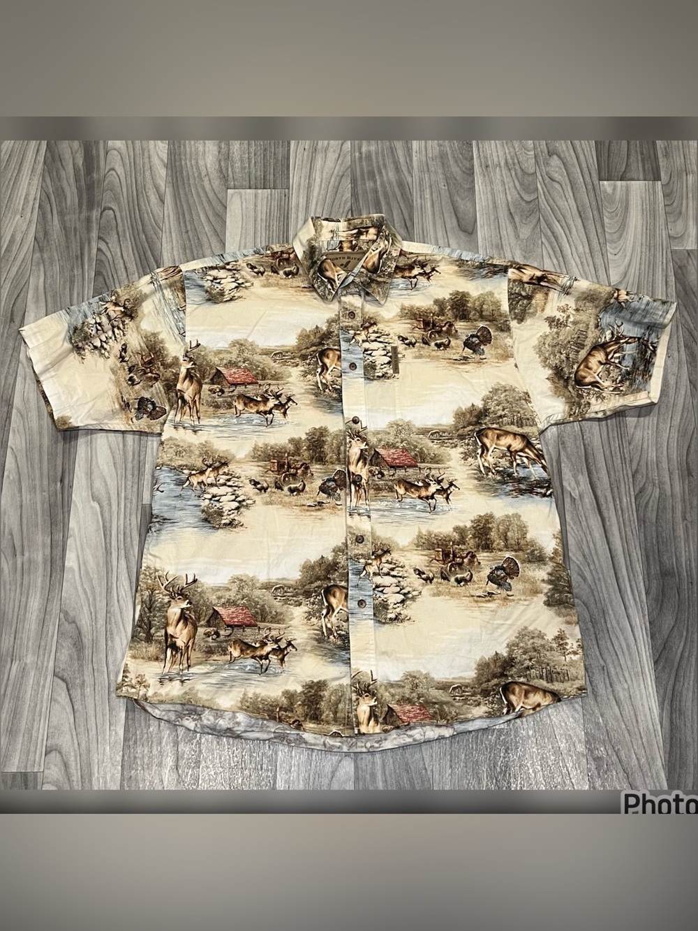 SIZE LARGE MENS NORTH RIVER OUTFITTERS DEER PRINT BUTTON UP SHIRT
